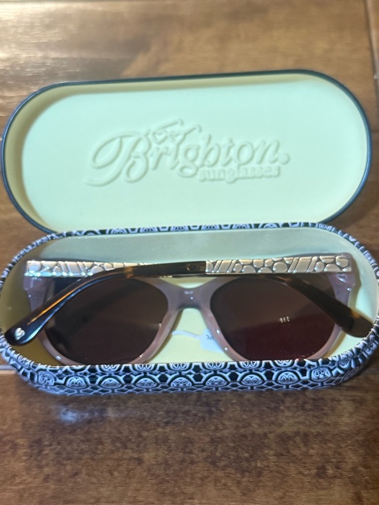 Brighton Women\'s Pebble Rings Burgundy and Pink Sunglasses
